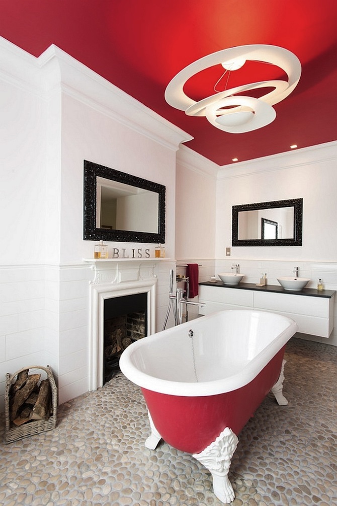 Red-for-bathroom-is-a-difficult-color