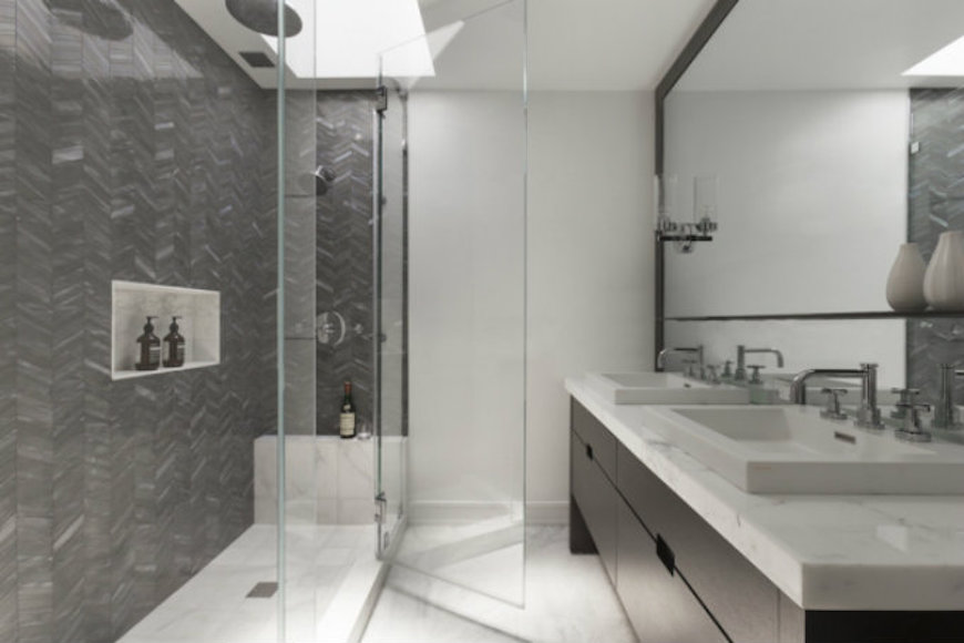 Marble Bathroom Designs to Inspire You. To see more Luxury Bathroom ideas visit us at www.luxurybathrooms.eu #luxurybathrooms #homedecorideas #bathroomideas @BathroomsLuxury