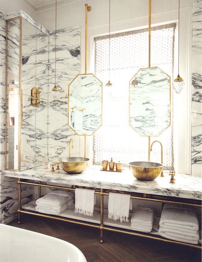 7 Design Elements That Every Luxury Bathrooms Should Have. To see more Modern Console Tables ideas visit us at www.luxurybathrooms.eu #luxurybathrooms #homedecorideas #luxuryhomes