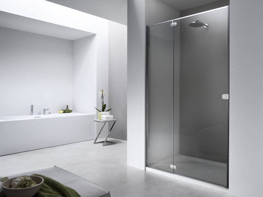 Luxury Bathrooms: 10 Amazing Modern Glass Shower Enclosure Ideas ➤To see more Luxury Bathroom ideas visit us at www.luxurybathrooms.eu #luxurybathrooms #homedecorideas #bathroomideas @BathroomsLuxury