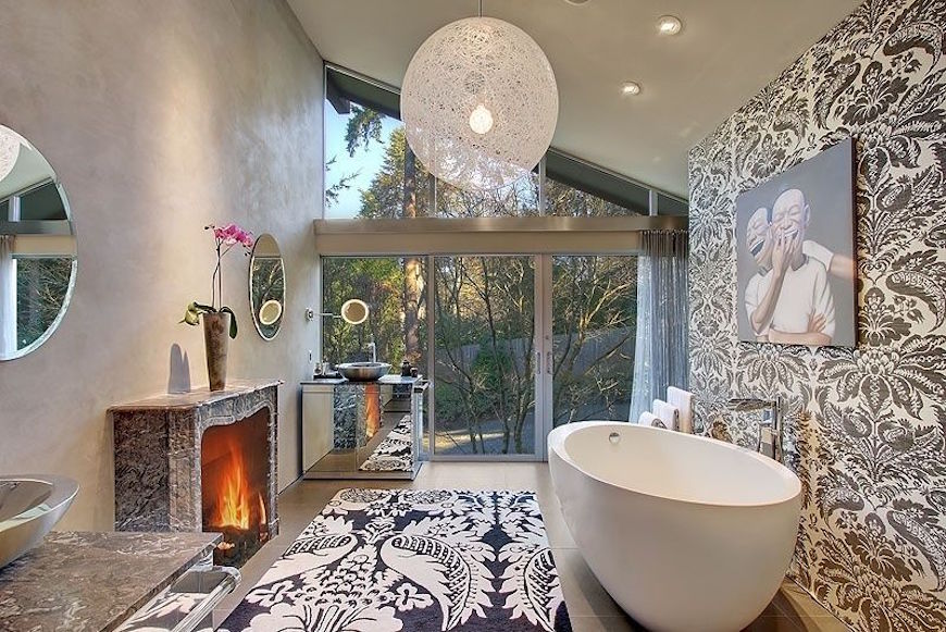 10 Mesmerizing Luxury Bathrooms with Fireplaces That You Will Love ➤To see more Luxury Bathroom ideas visit us at www.luxurybathrooms.eu #luxurybathrooms #homedecorideas #bathroomideas @BathroomsLuxury