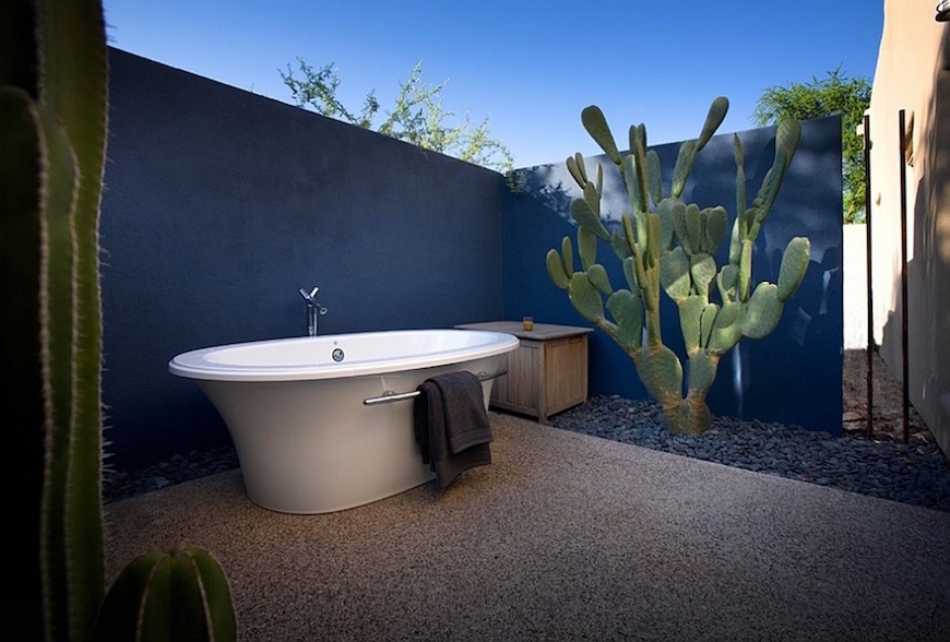 10 Breathtaking Outdoor Bathroom Designs That You Gonna Love ➤To see more Luxury Bathroom ideas visit us at www.luxurybathrooms.eu #luxurybathrooms #homedecorideas #bathroomideas @BathroomsLuxury