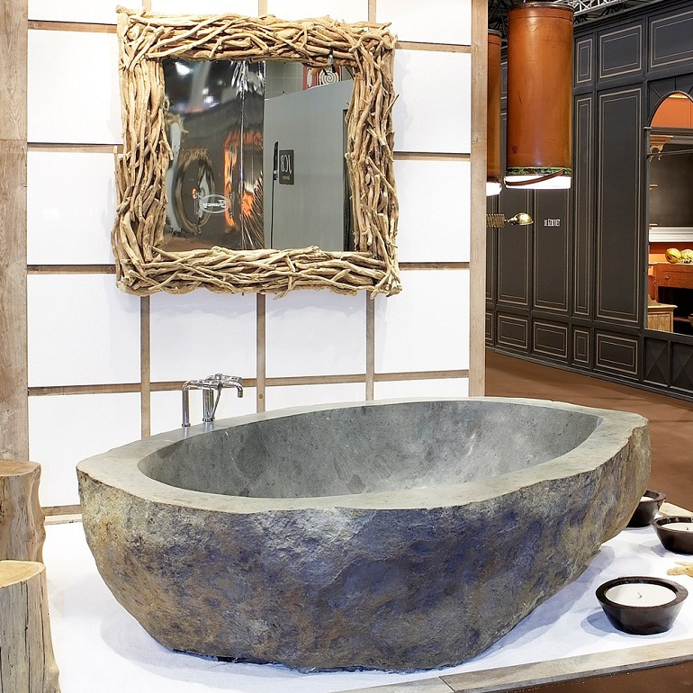 Luxurious Bathrooms: The most stunning natural rock bathtubs