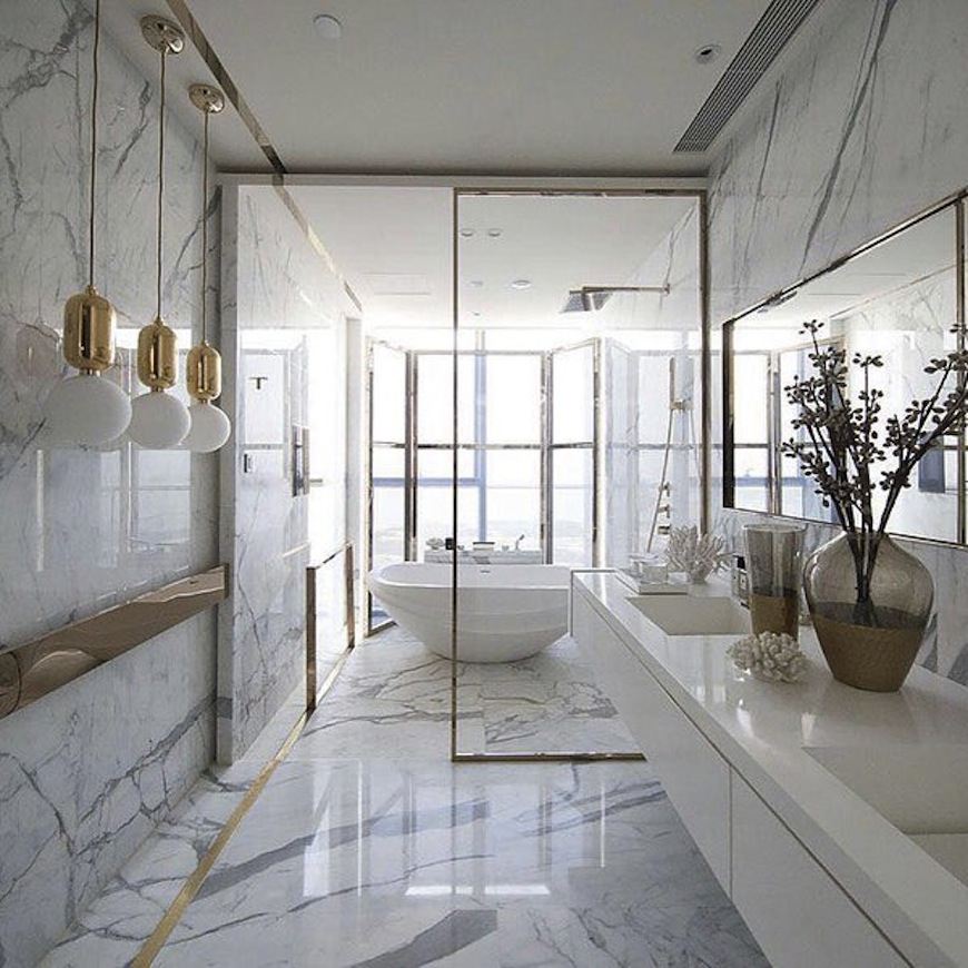 Be Inspired by the best bathroom ideas by famous interior designers ➤To see more Luxury Bathroom ideas visit us at www.luxurybathrooms.eu #luxurybathrooms #homedecorideas #bathroomideas @BathroomsLuxury