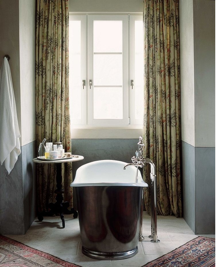 Bring dark indulgence into your bathroom with stunning black bathtubs ➤To see more Luxury Bathroom ideas visit us at www.luxurybathrooms.eu #luxurybathrooms #homedecorideas #bathroomideas @BathroomsLuxury