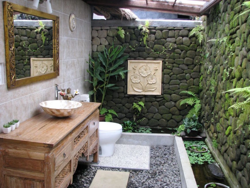 Check Out This Top 10 Astonishing Tropical Bathroom Ideas ➤To see more Luxury Bathroom ideas visit us at www.luxurybathrooms.eu #luxurybathrooms #homedecorideas #bathroomideas @BathroomsLuxury
