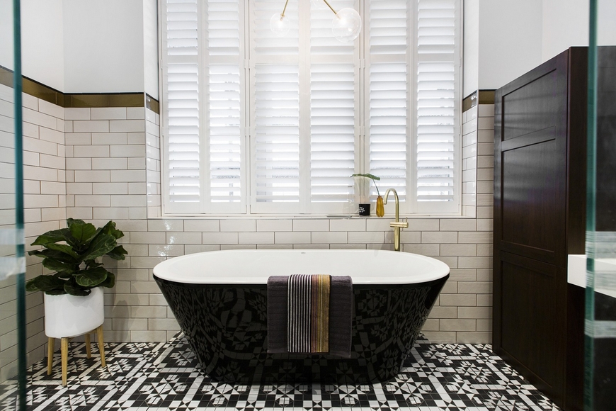 50 Unique Accessories To Make Your Bathroom Sparkle ➤ To see more news about Luxury Bathrooms in the world visit us at http://luxurybathrooms.eu/ #bathroom #interiordesign #luxurybrands @BathroomsLuxury @koket @bocadolobo @delightfulll @brabbu @essentialhomeeu @circudesign @mvalentinabath @luxxu @covethouse_
