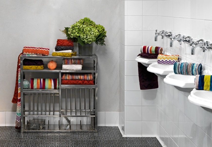 50 Unique Accessories To Make Your Bathroom Sparkle ➤ To see more news about Luxury Bathrooms in the world visit us at http://luxurybathrooms.eu/ #bathroom #interiordesign #luxurybrands @BathroomsLuxury @koket @bocadolobo @delightfulll @brabbu @essentialhomeeu @circudesign @mvalentinabath @luxxu @covethouse_