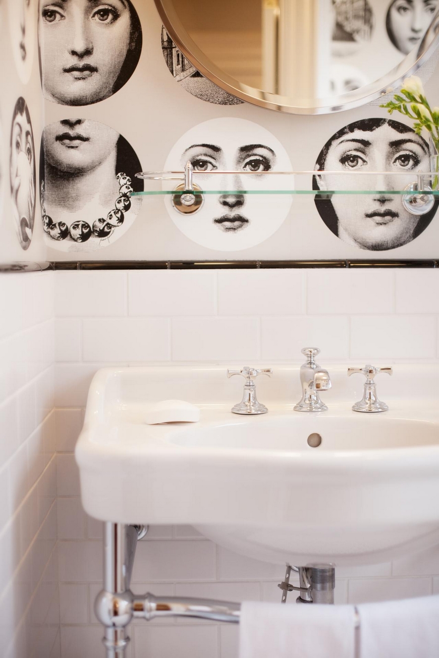 50 Unique Accessories To Make Your Luxury Bathroom Sparkle ➤ To see more news about Luxury Bathrooms in the world visit us at http://luxurybathrooms.eu/ #bathroom #interiordesign #luxurybrands @BathroomsLuxury @koket @bocadolobo @delightfulll @brabbu @essentialhomeeu @circudesign @mvalentinabath @luxxu @covethouse_