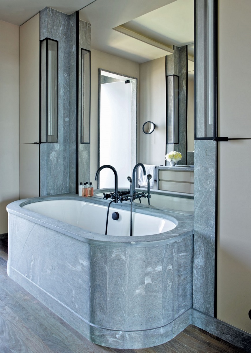 Make Your Luxury Bathroom Sparkle With The Most Stunning Bathtubs ➤ To see more news about Luxury Bathrooms in the world visit us at http://luxurybathrooms.eu/ #bathroom #interiordesign #luxurybrands @BathroomsLuxury @koket @bocadolobo @delightfulll @brabbu @essentialhomeeu @circudesign @mvalentinabath @luxxu @covethouse_