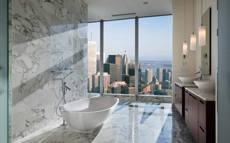 Make Your Luxury Bathroom Sparkle With The Most Beautiful Bathtubs ➤ To see more news about Luxury Bathrooms in the world visit us at http://luxurybathrooms.eu/ #bathroom #interiordesign #luxurybrands @BathroomsLuxury @koket @bocadolobo @delightfulll @brabbu @essentialhomeeu @circudesign @mvalentinabath @luxxu @covethouse_