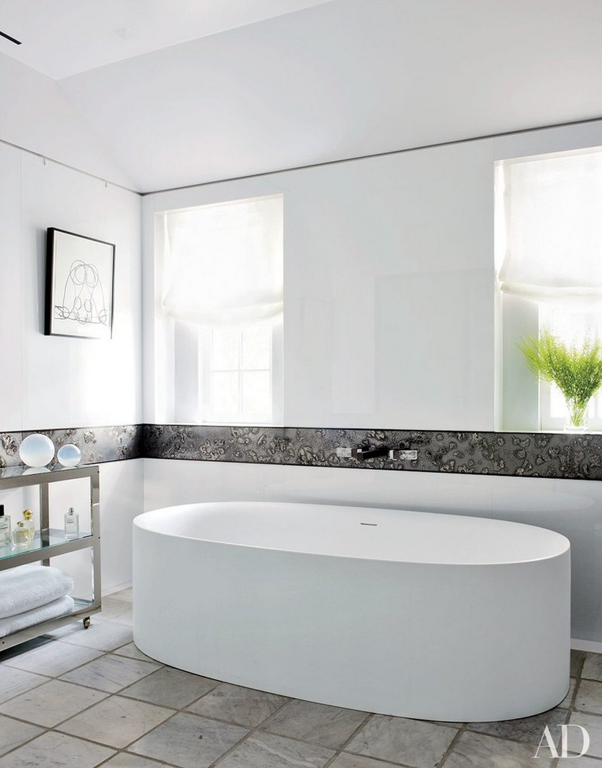Find Peace of Mind by Looking at 8 Astonishing Minimalist Bathrooms 2