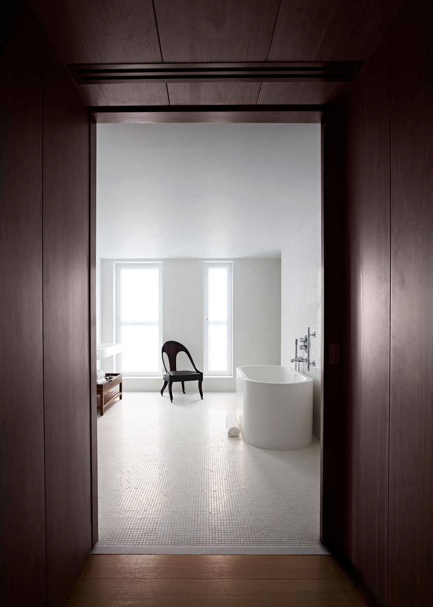 Explore the Most Intriguing Hotel Bathroom Designs by Yabu Pushelberg 8