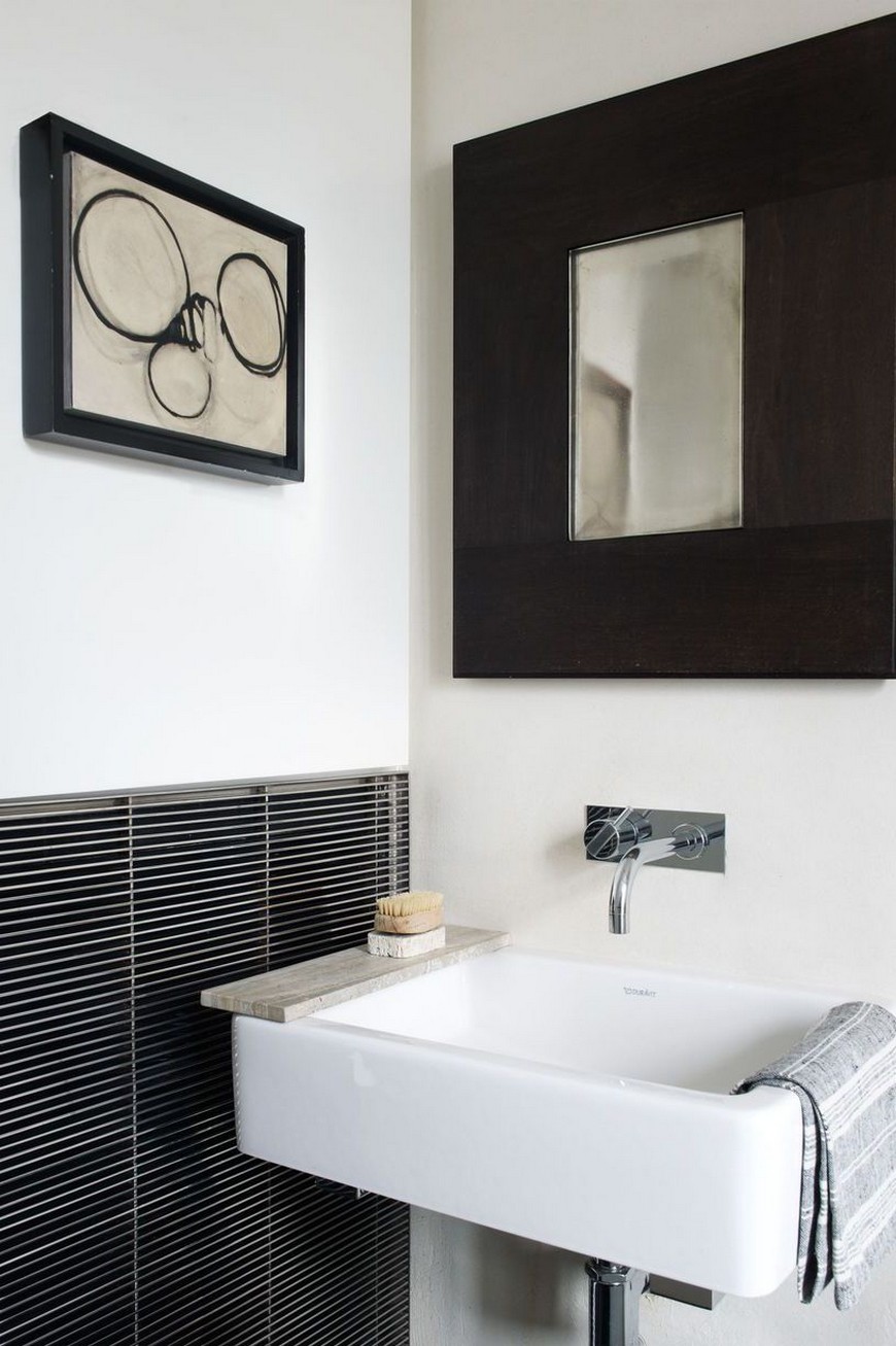 Phenomenal Details that Will Give the WOW Sensation to Small Bathrooms 9