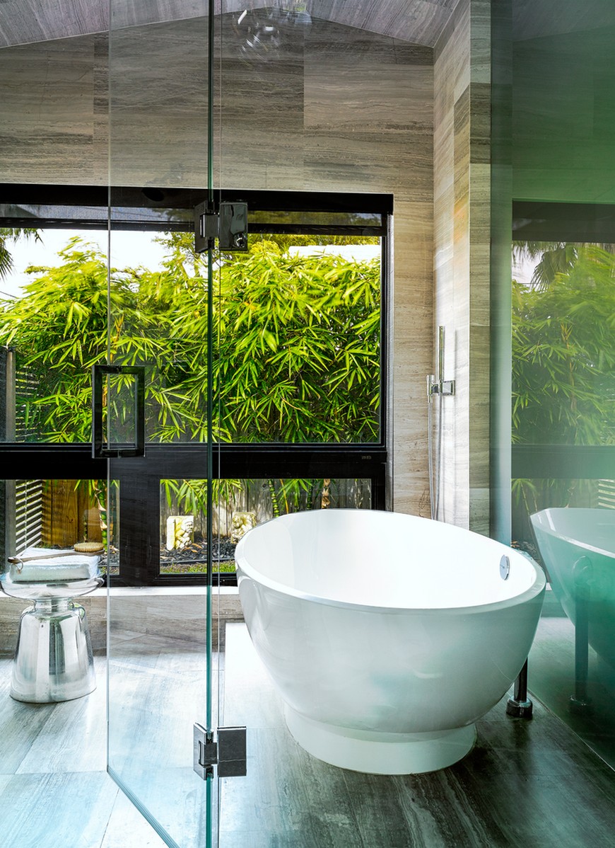 10 Beach Bathroom Decor Ideas to Overflow Your Set with Tropical Touches 2