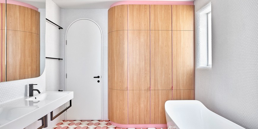 This Bathroom Design in a Melbourne Home Features Funky Shades of Pink 2