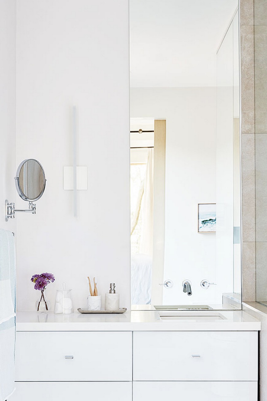 8 Design Ideas to Spruce Up the Decor of White Luxury Bathrooms 3