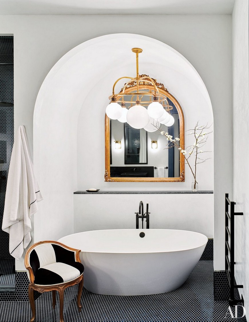 Be Inspired by Unique Bathroom Ideas Featuring Statement Mirrors 5