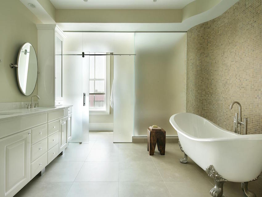 5 Luxurious Master Bathroom Ideas, Modern Bathroom With Clawfoot Bathtub